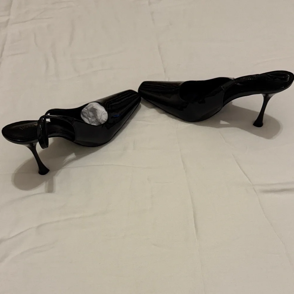 Fashion Nova Black Patent Slingback Square-Toe Heels - Picture 4 of 5